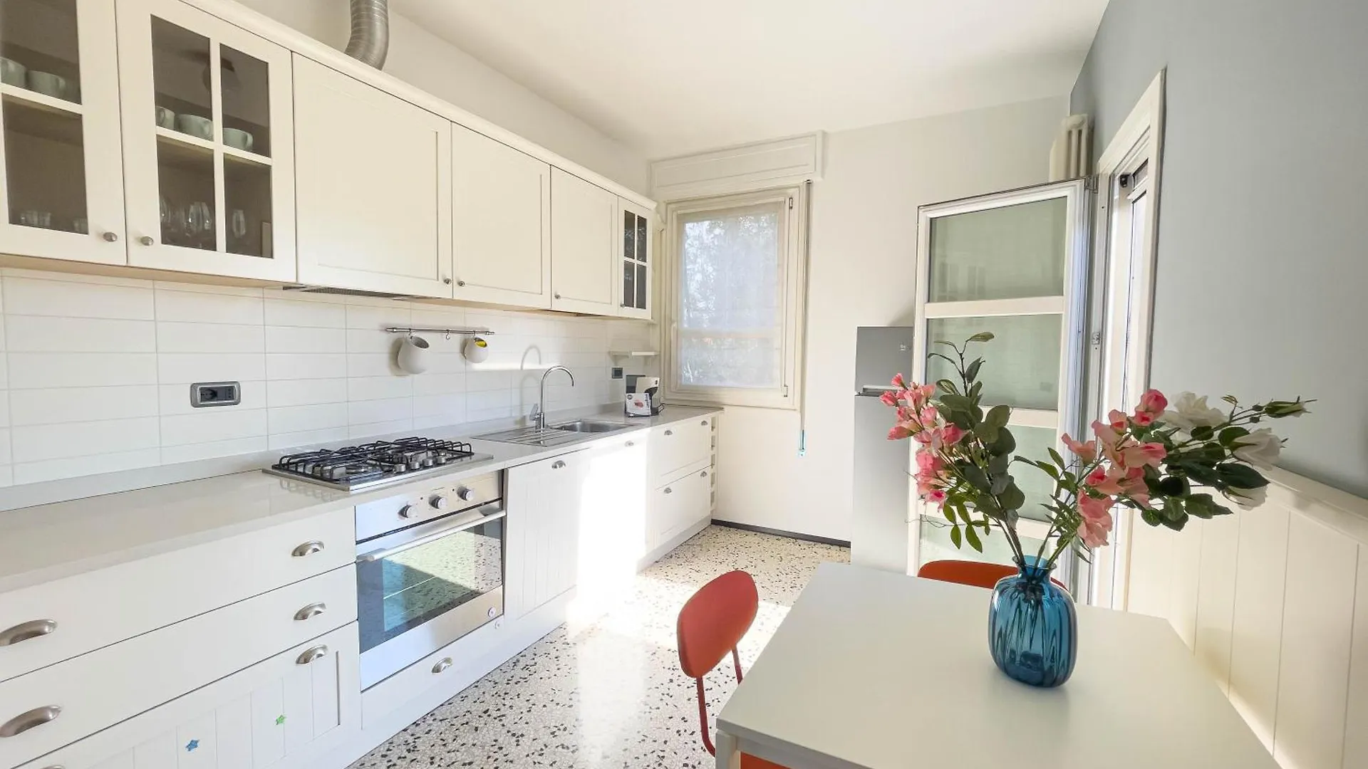 Spazioso Apt Vicino Stazione - Posto Auto Treviso Apartment