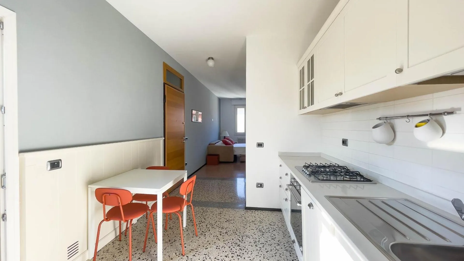 Spazioso Apt Vicino Stazione - Posto Auto Treviso Apartment