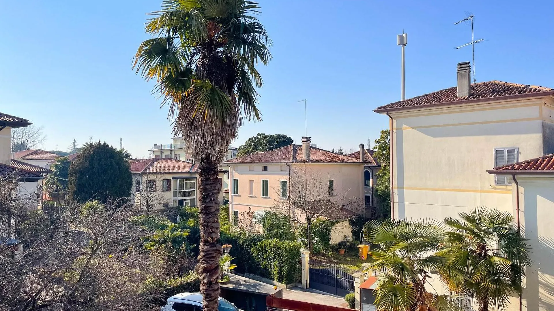 Apartment Spazioso Apt Vicino Stazione - Posto Auto Treviso